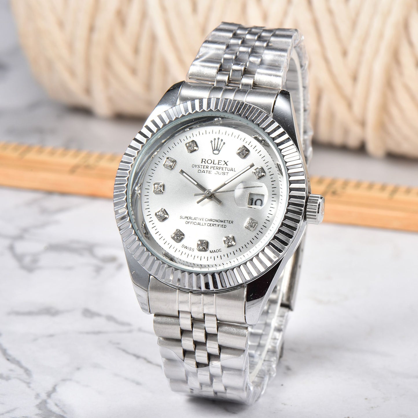 🔹 Rolex Date Dust – Signature Style in Stunning Dials